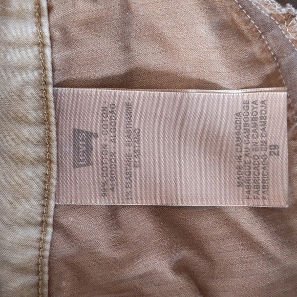 Levi's Pants - Picture 7 of 7